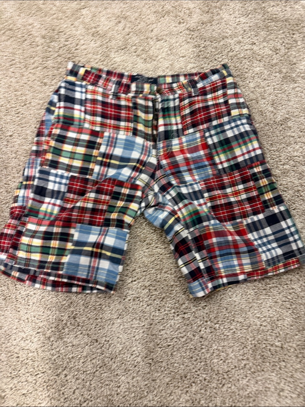Gently worn Sz 32 Old Navy Men's Patchwork Plaid Shorts